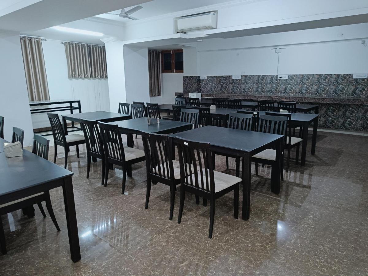 The Avps Grand Hotel