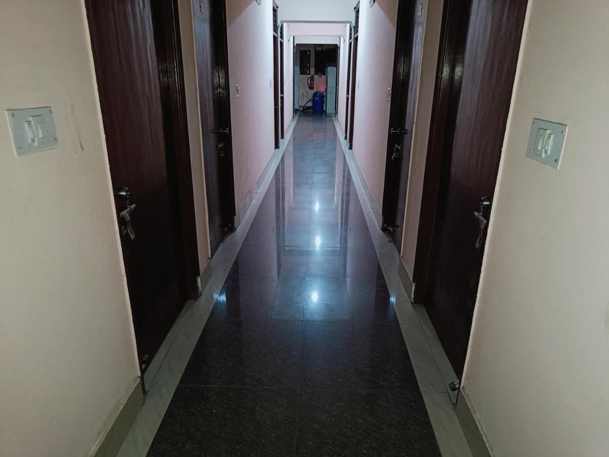 Hotel The Avps Grand 3*