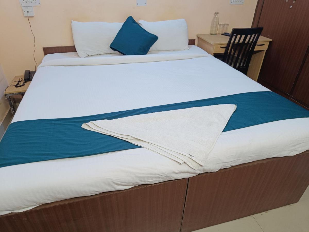 The Avps Grand Hotel